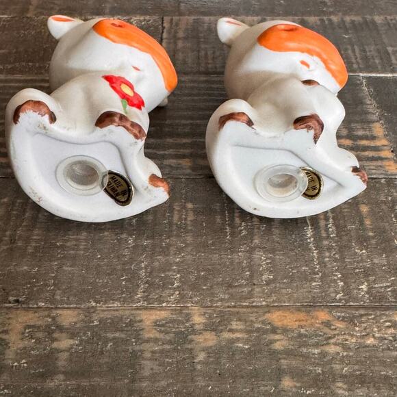 Vintage Hand Painted Bisque Cow Couple Salt & Pepper Shakers - Picture 7 of 7